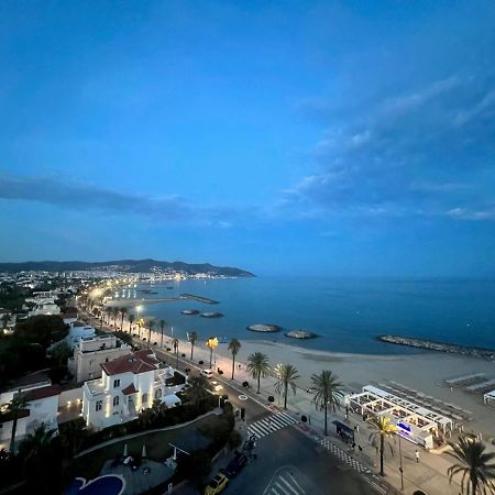 Entire Apartment , 2 Bedrooms Newly Remodeled Center Sitges Barcelona Buitenkant foto