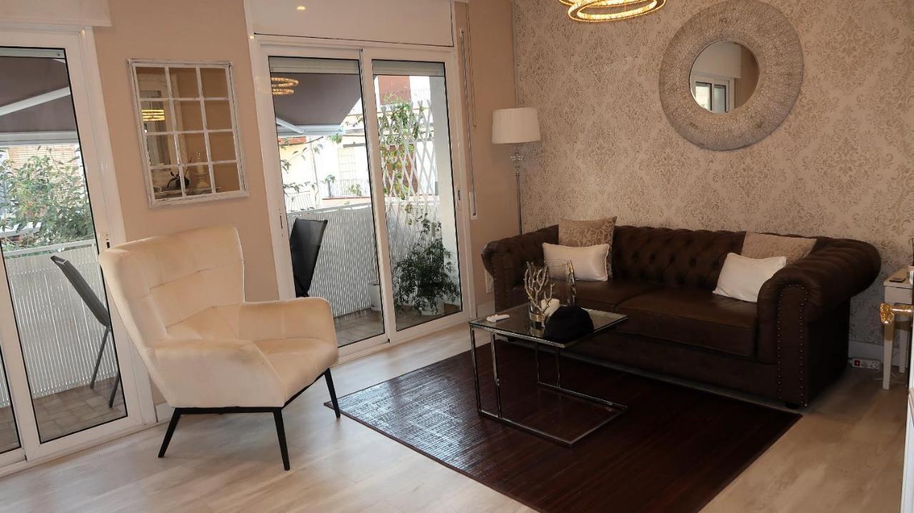 Entire Apartment , 2 Bedrooms Newly Remodeled Center Sitges Barcelona Buitenkant foto