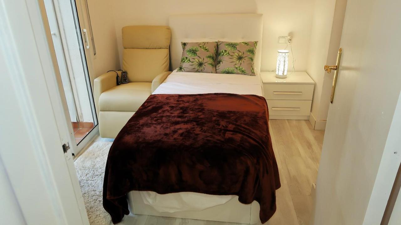 Entire Apartment , 2 Bedrooms Newly Remodeled Center Sitges Barcelona Buitenkant foto